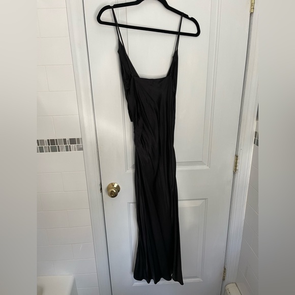 Zara Draped Dress - Picture 4 of 4